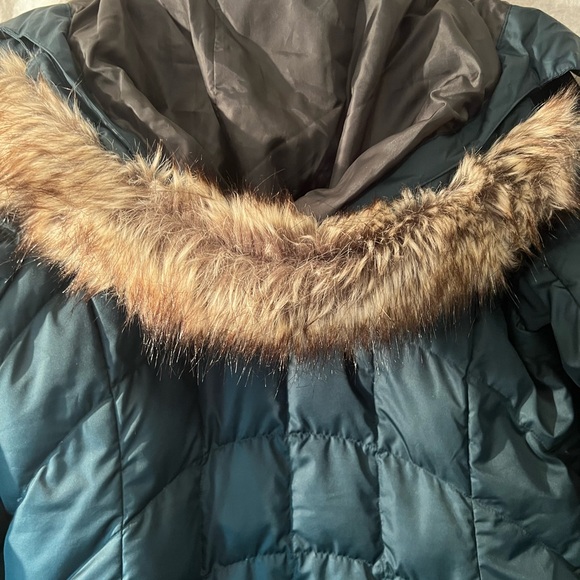 Women’s Eddie Bauer prima lift winter coat - Picture 6 of 6